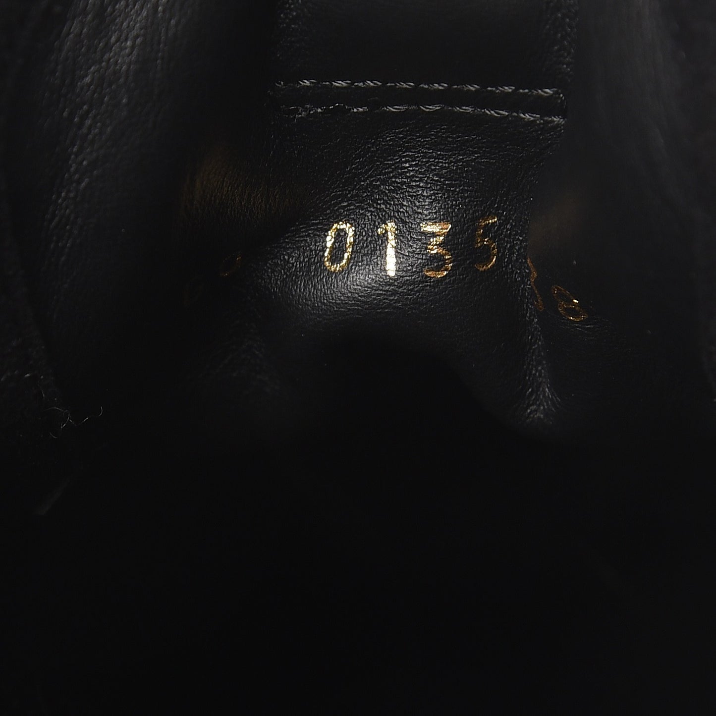 Epi Suede Run Away Sneakers 38.5 Black