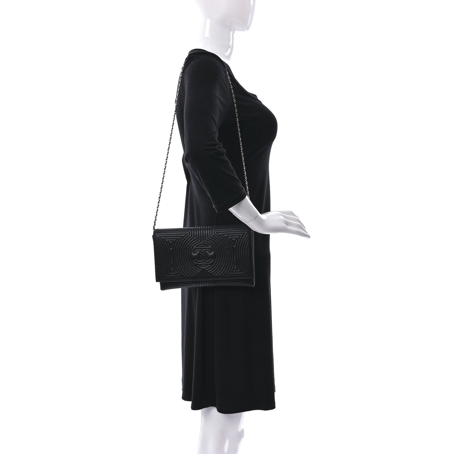 Calfskin Korean Garden Clutch With Chain Black