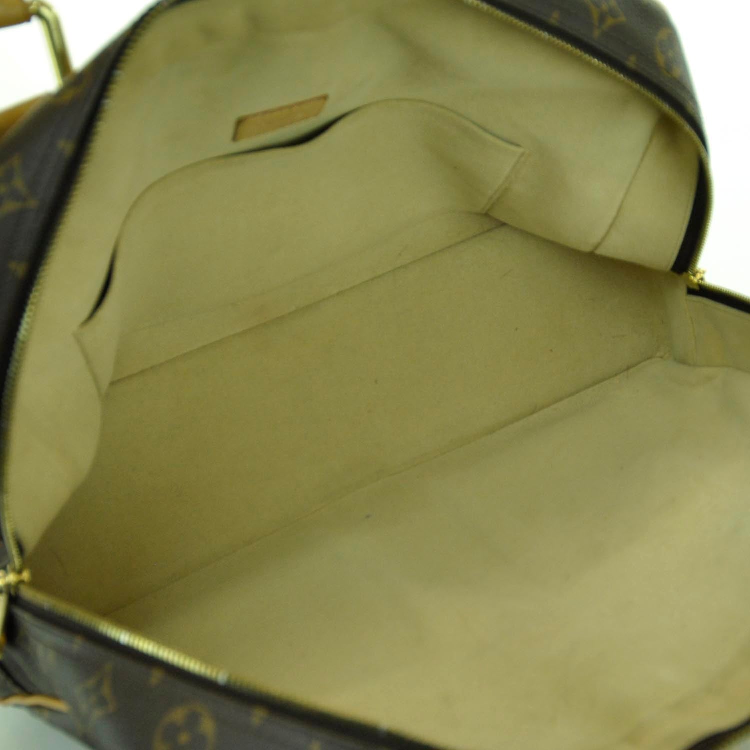 Louis Vuitton Monogram Manhattan GM 9 of 11