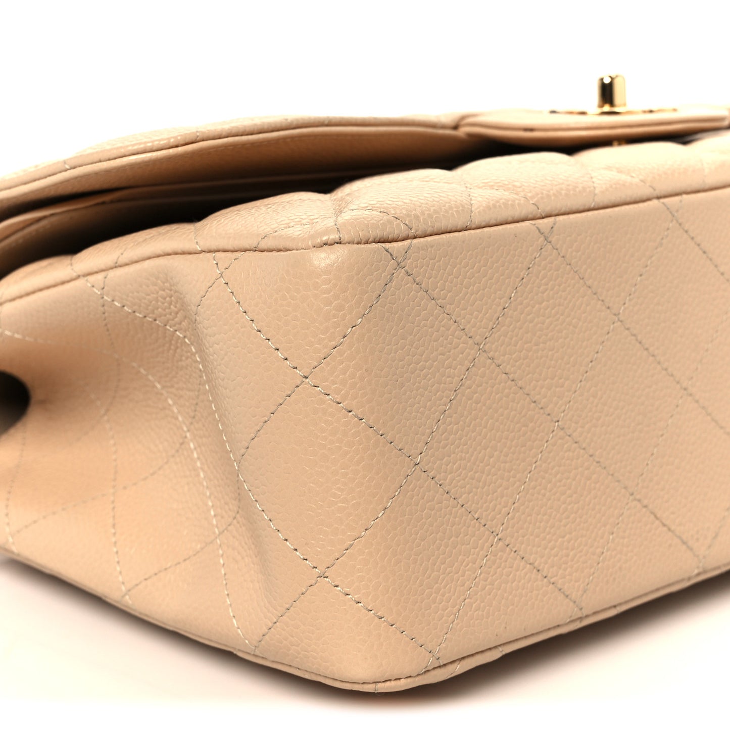 Caviar Quilted Jumbo Double Flap Beige Clair