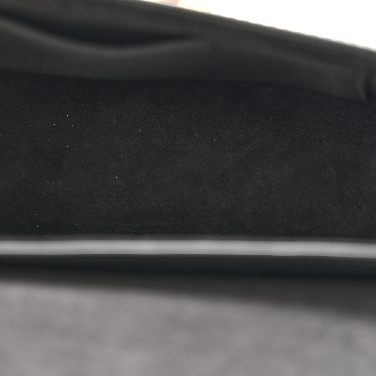 Louis Vuitton Epi Twist Shoulder Bag MM Black 5 of 10