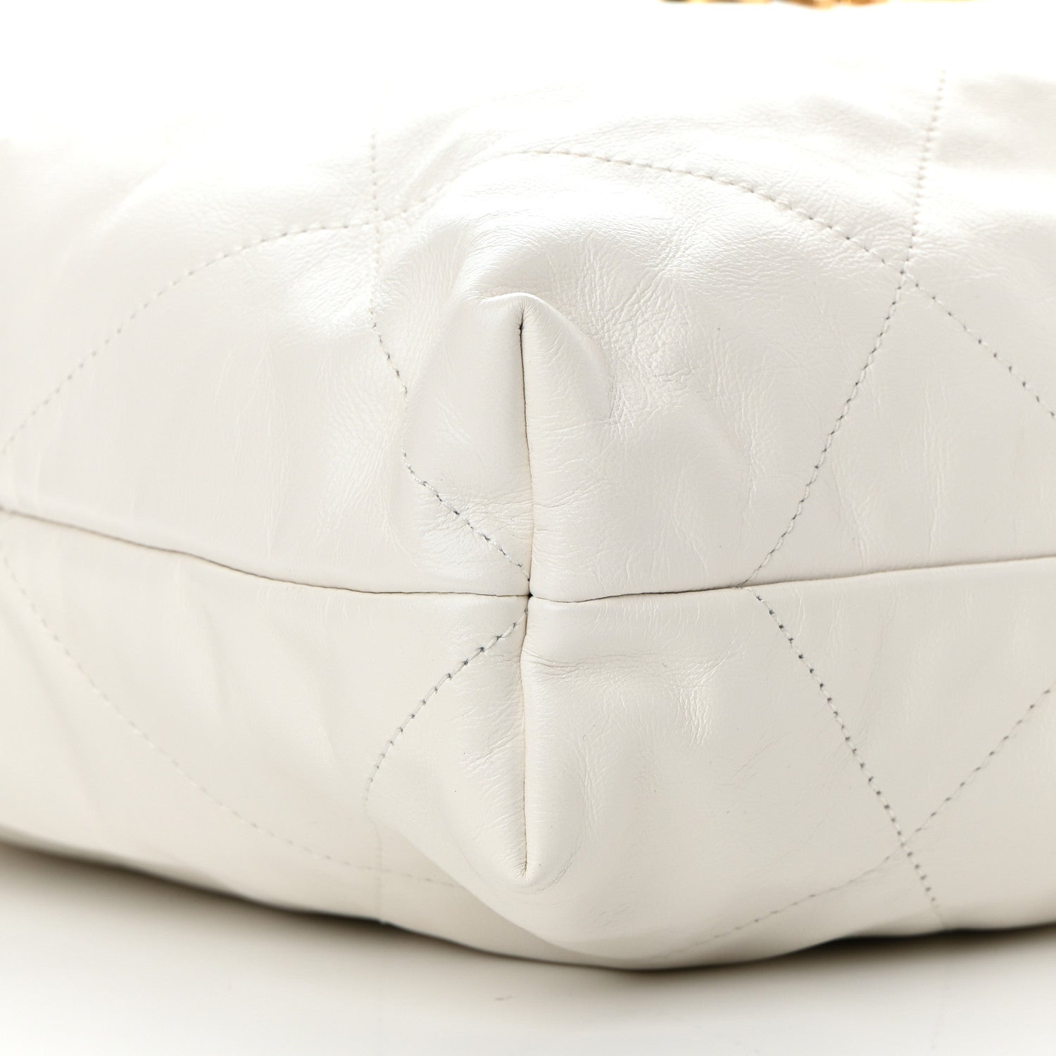 Chanel Shiny Calfskin Quilted Chanel 22 White 10 of 12