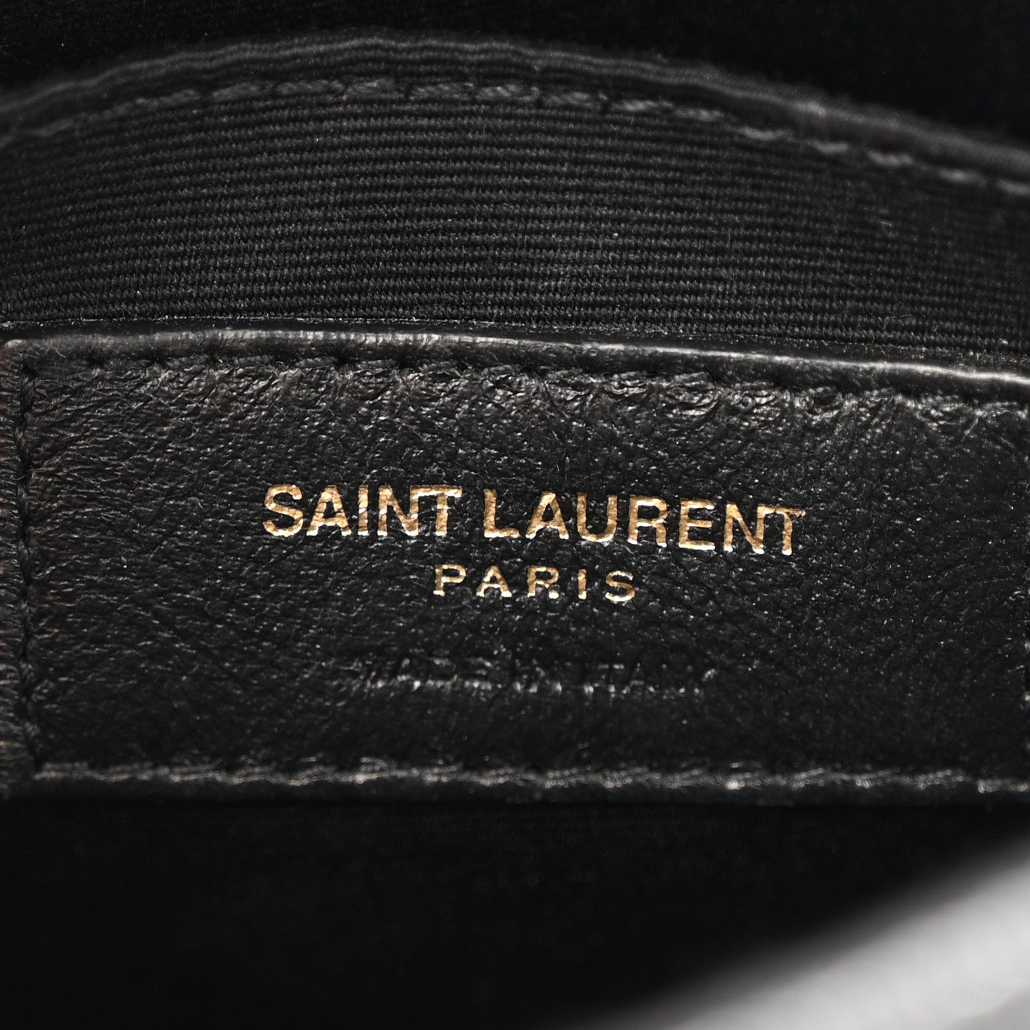 Saint Laurent Grain De Poudre Matelasse Chevron Quilted Round Vinyle Camera Bag Black 6 of 11