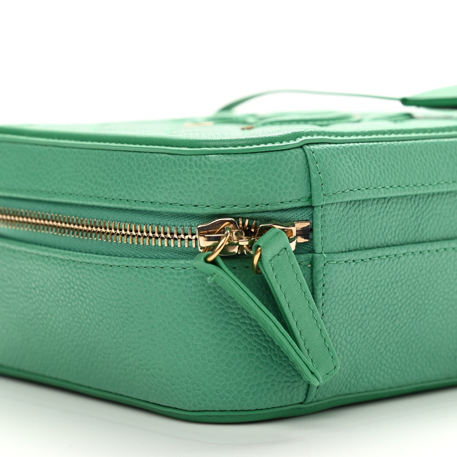 Chanel Caviar Quilted Medium CC Filigree Vanity Case Green 9 of 12
