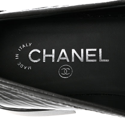 Chanel Crumpled Shiny Lambskin Quilted CC Turnlock Loafers 39.5 Dark Grey 7 of 9