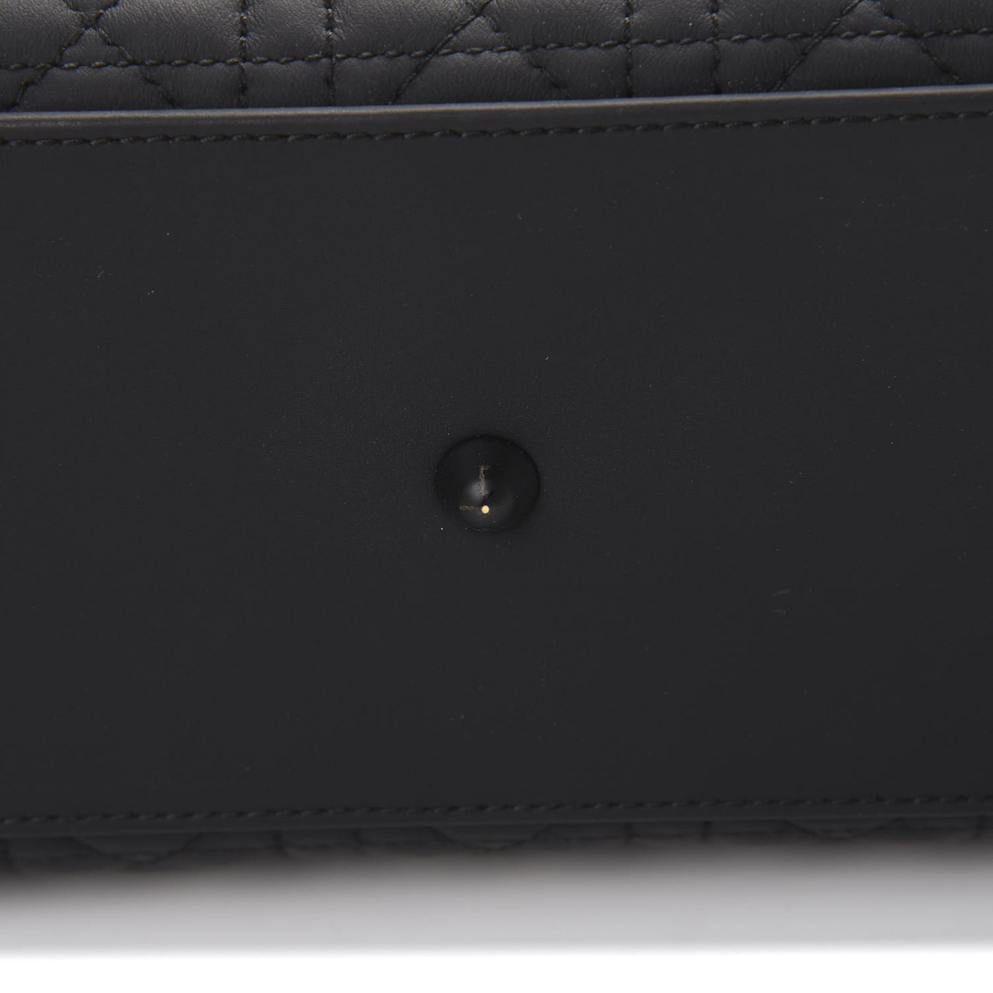 Ultra Matte Calfskin Cannage Large Lady Dior Black