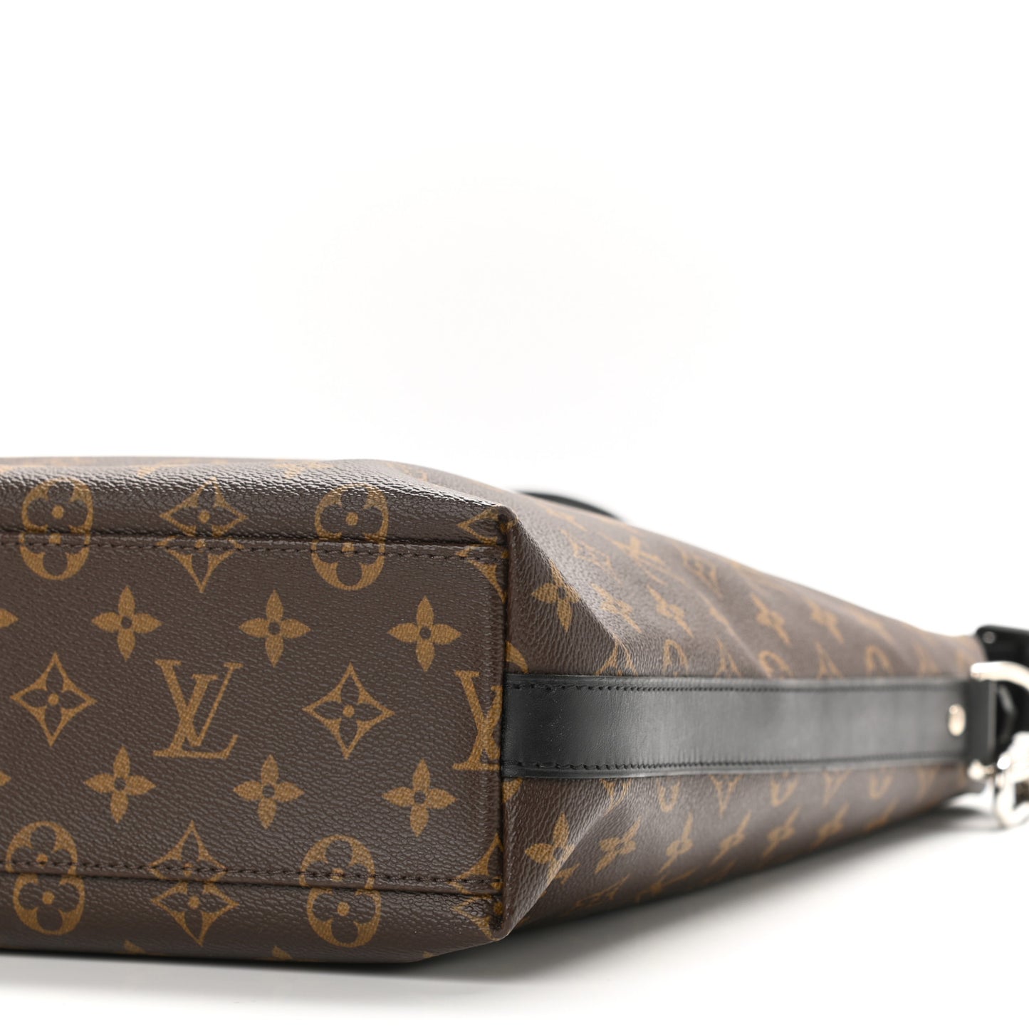 Monogram Macassar Kitan