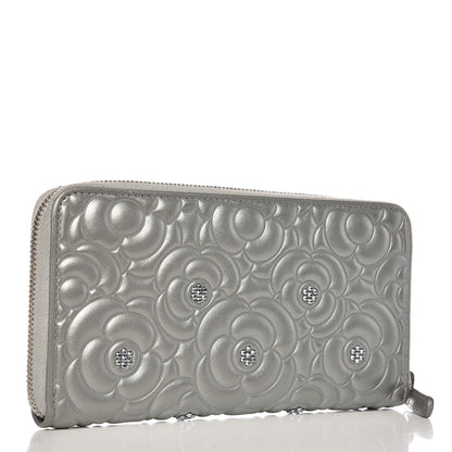 Chanel Metallic Calfskin Diamante Camellia Zip Around Wallet Silver 3 of 9
