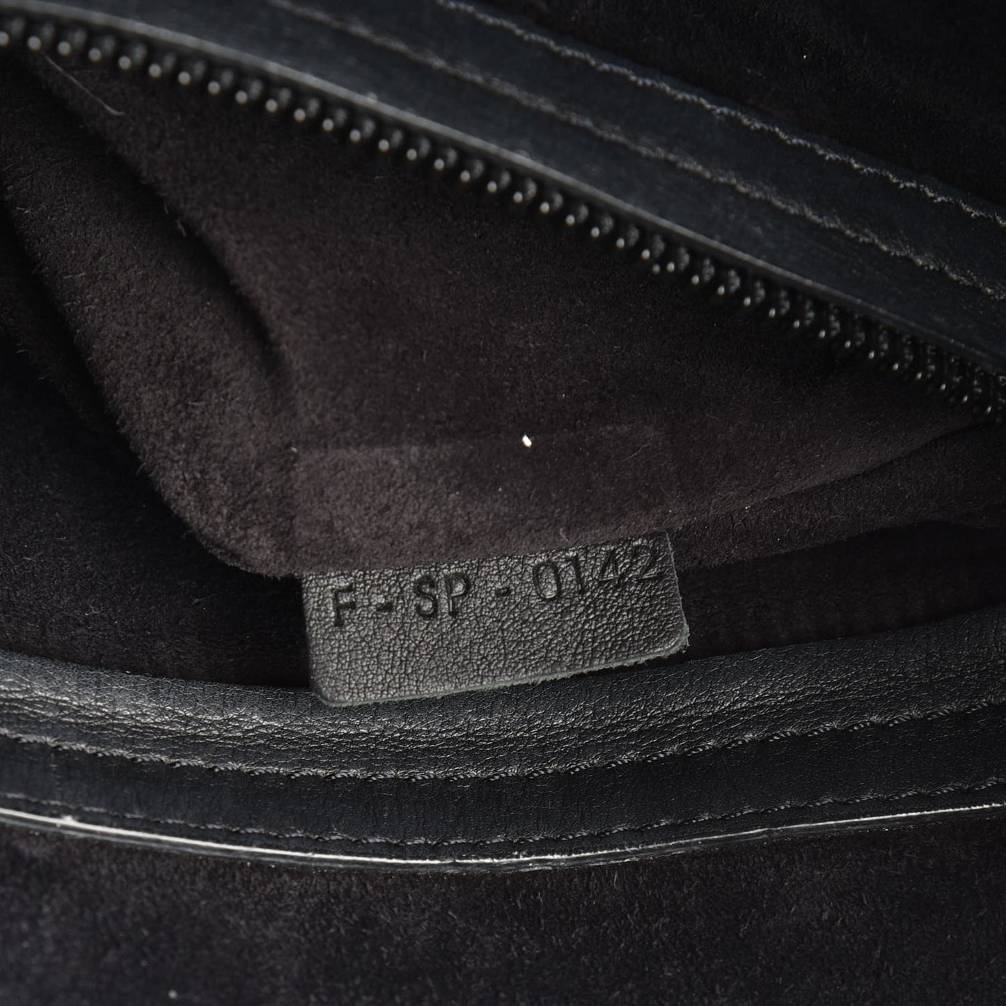 Supple Calfskin Medium Phantom Luggage Black