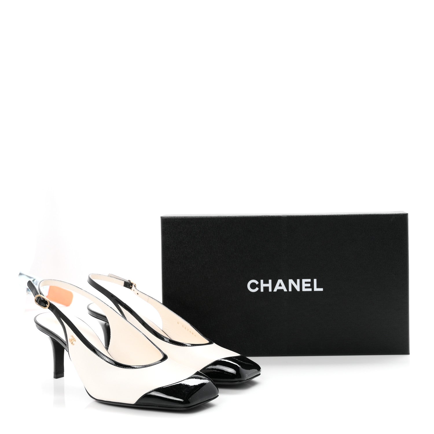 Chanel Lambskin Patent Calfskin Cap Toe CC Slingback Pumps 40 White Black 10 of 10