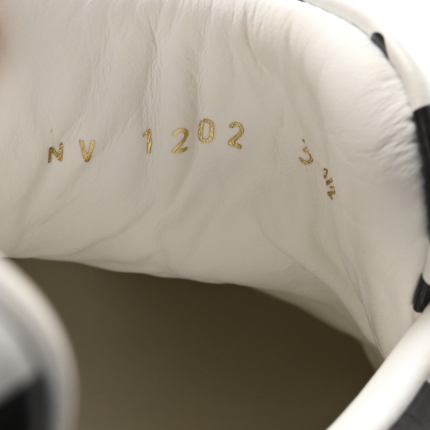 Louis Vuitton LV X YK Calfskin Printed Infinity Dots Time Out Sneakers 38.5 White 8 of 8