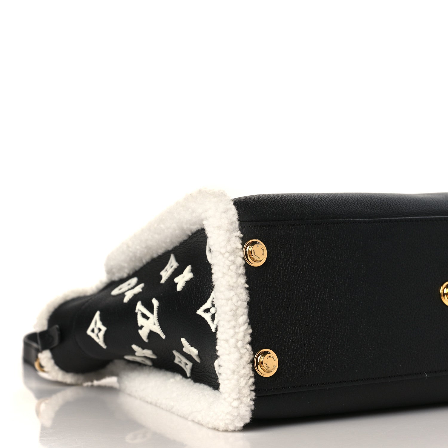 Louis Vuitton Grained Calfskin Shearling On My Side MM Black 7 of 8
