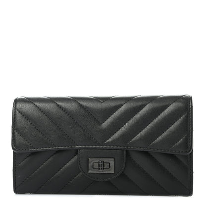 Chanel Aged Calfskin Chevron Quilted 2.55 Reissue Flap Wallet So Black 1 of 8