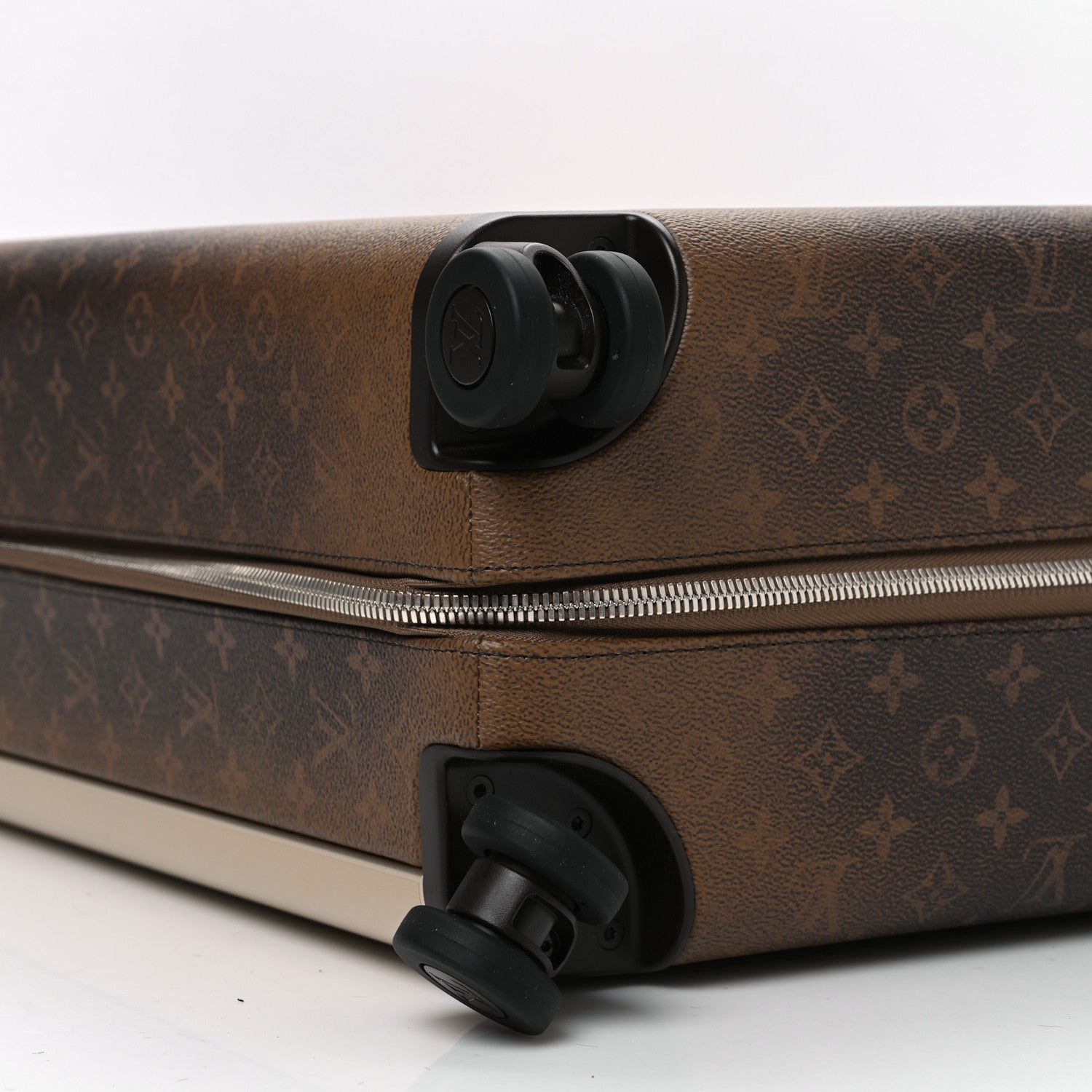 Louis Vuitton Monogram Dust Marque Horizon 55 1831014 – FASHIONPHILE