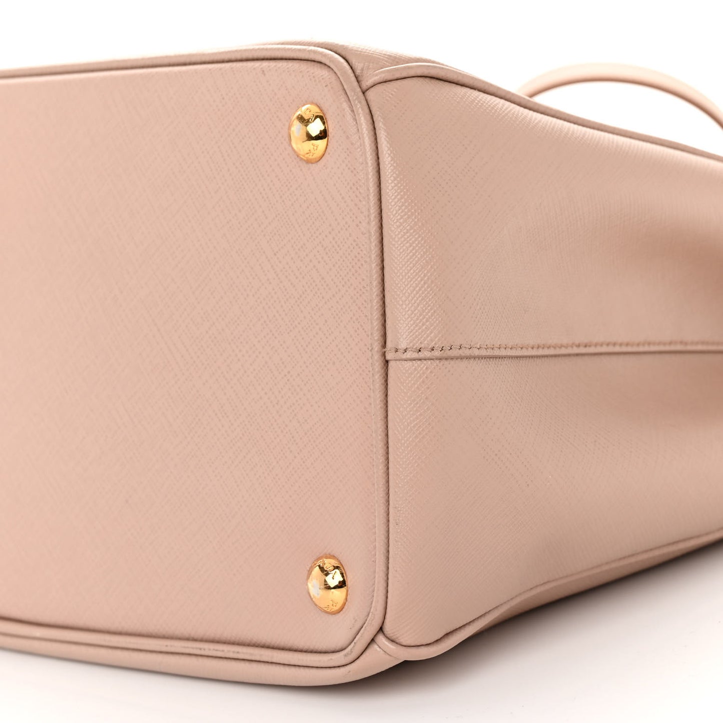 Saffiano Medium Galleria Double Zip Tote Cammeo