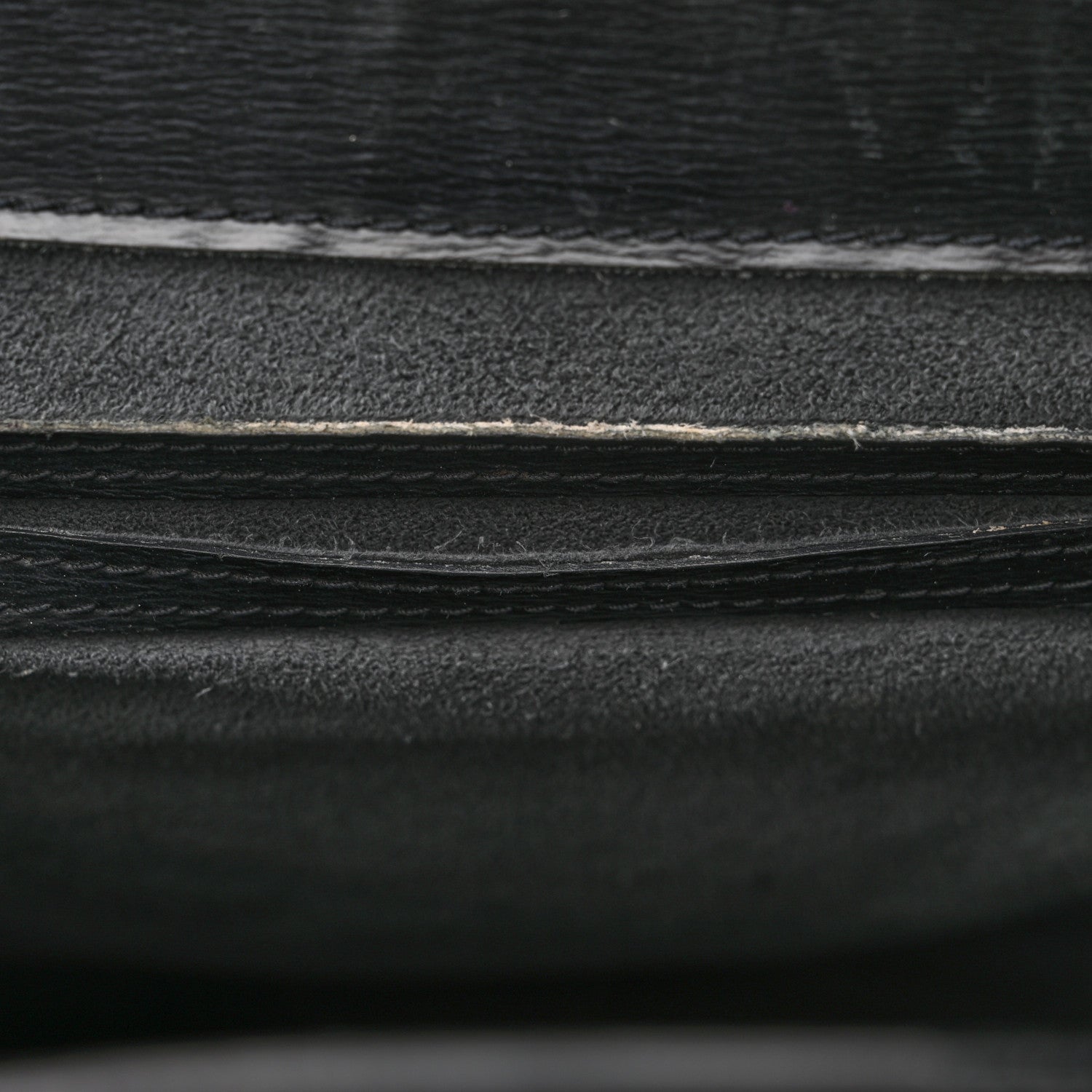 Louis Vuitton Epi Cluny Black 10 of 10