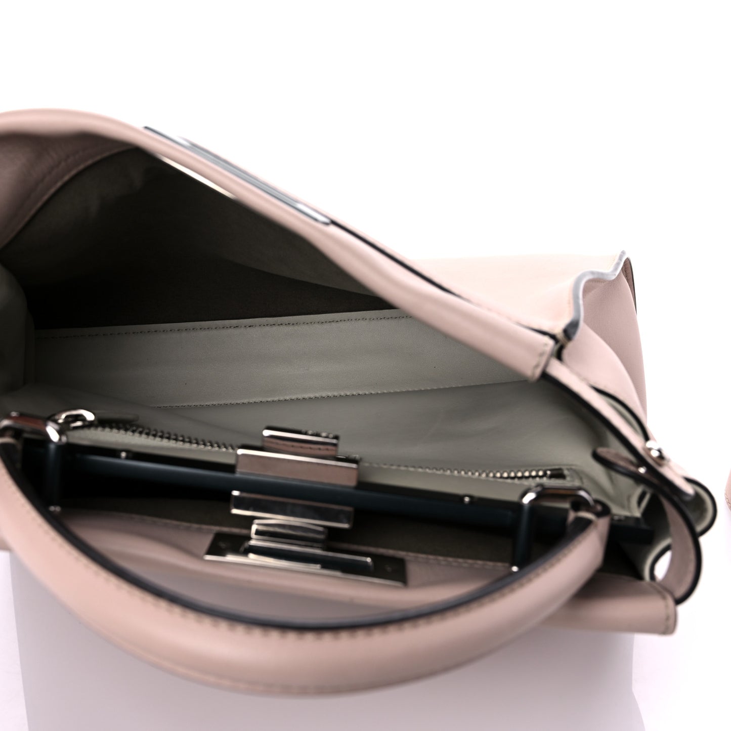 Vitello Seta Shiny Nappa Medium Peekaboo Iconic Satchel Soap Opale
