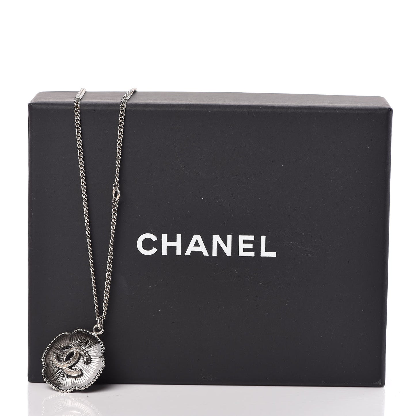 CC Medallion Necklace Silver
