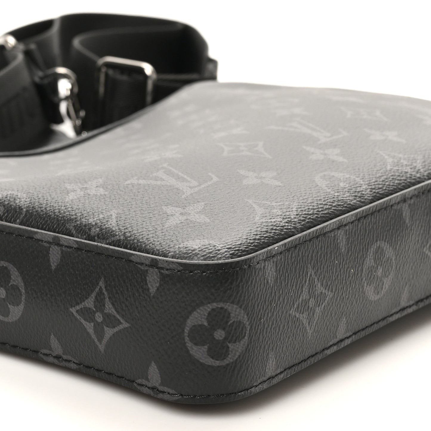 Reverse Monogram Eclipse Trio Messenger