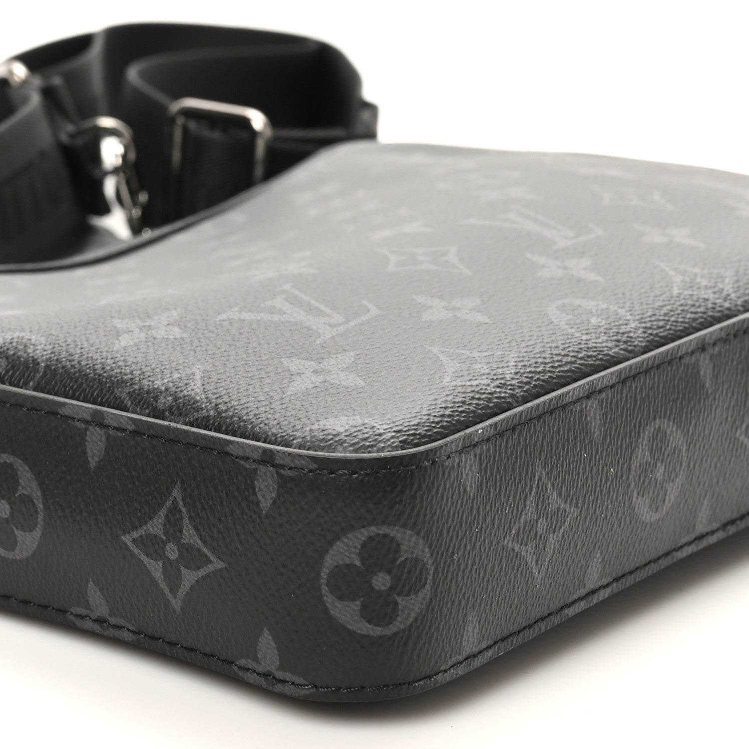 Louis Vuitton Reverse Monogram Eclipse Trio Messenger 8 of 9