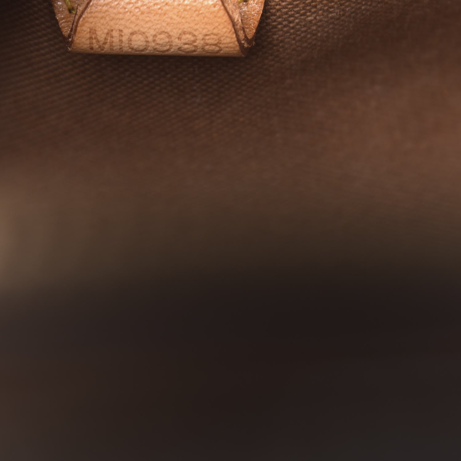 Louis Vuitton Monogram Ellipse MM 7 of 18
