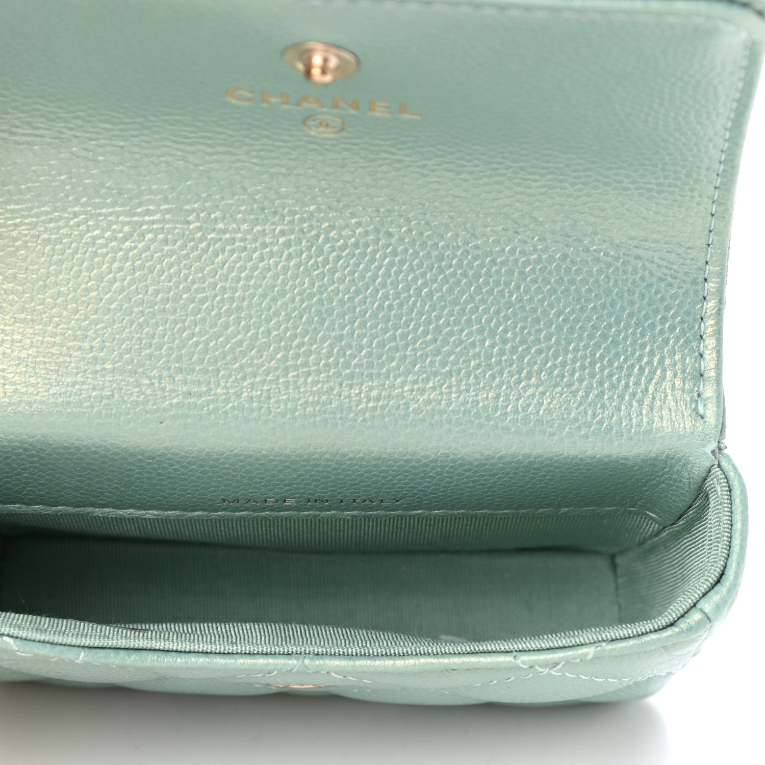 Chanel Iridescent Caviar Quilted Pearl On Top Coin Purse With Chain Light Green 5 of 11