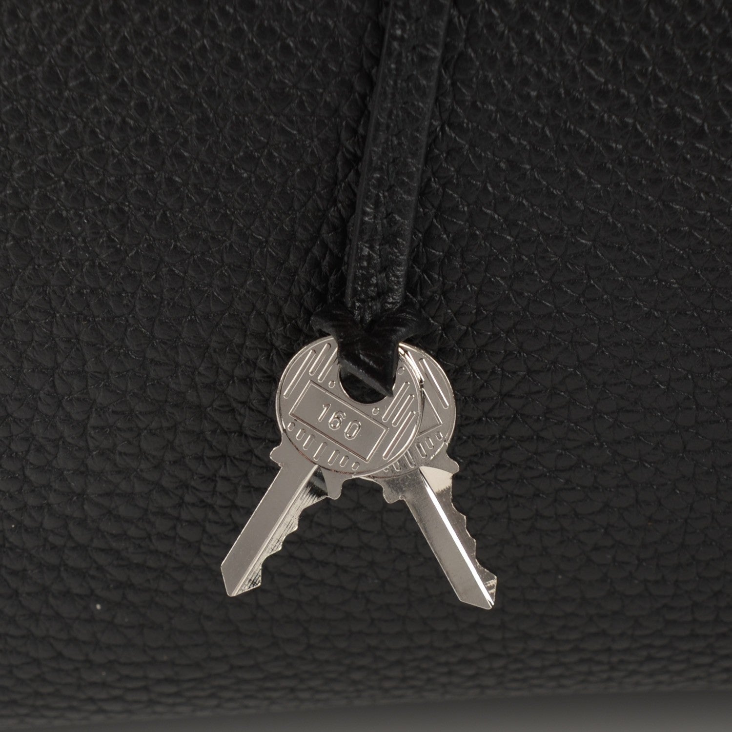 Hermes Taurillon Clemence Victoria II 35 Black 4 of 14