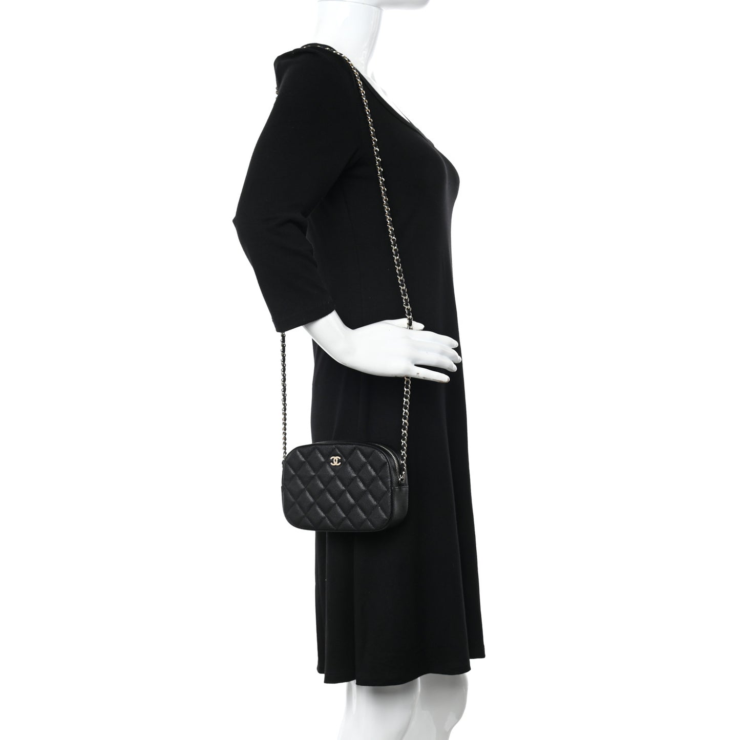 Caviar Quilted Vanity With Chain Black