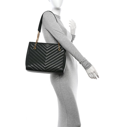 Saint Laurent Grain de Poudre Matelasse Chevron Medium Tribeca Shopping Bag Vert Fonce 2 of 11