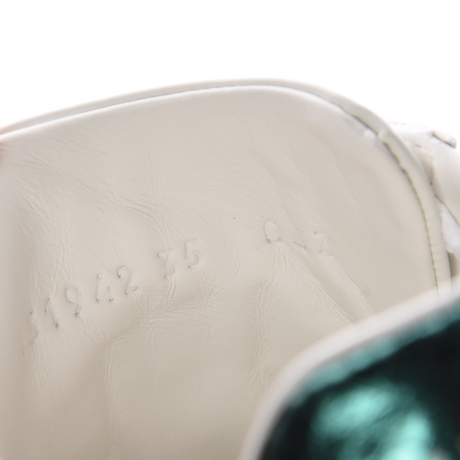 Gucci Calfskin Ayers Bee Embroidered Womens Ace Sneakers 35 White Green 7 of 9