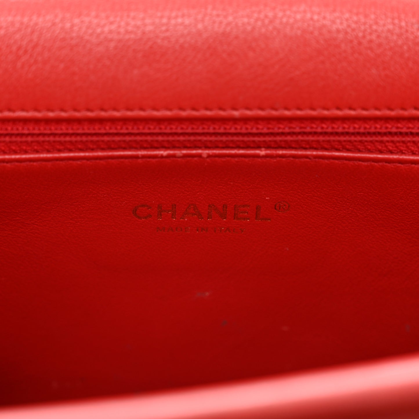 Calfskin Chevron Quilted Casual Trip Flap Red