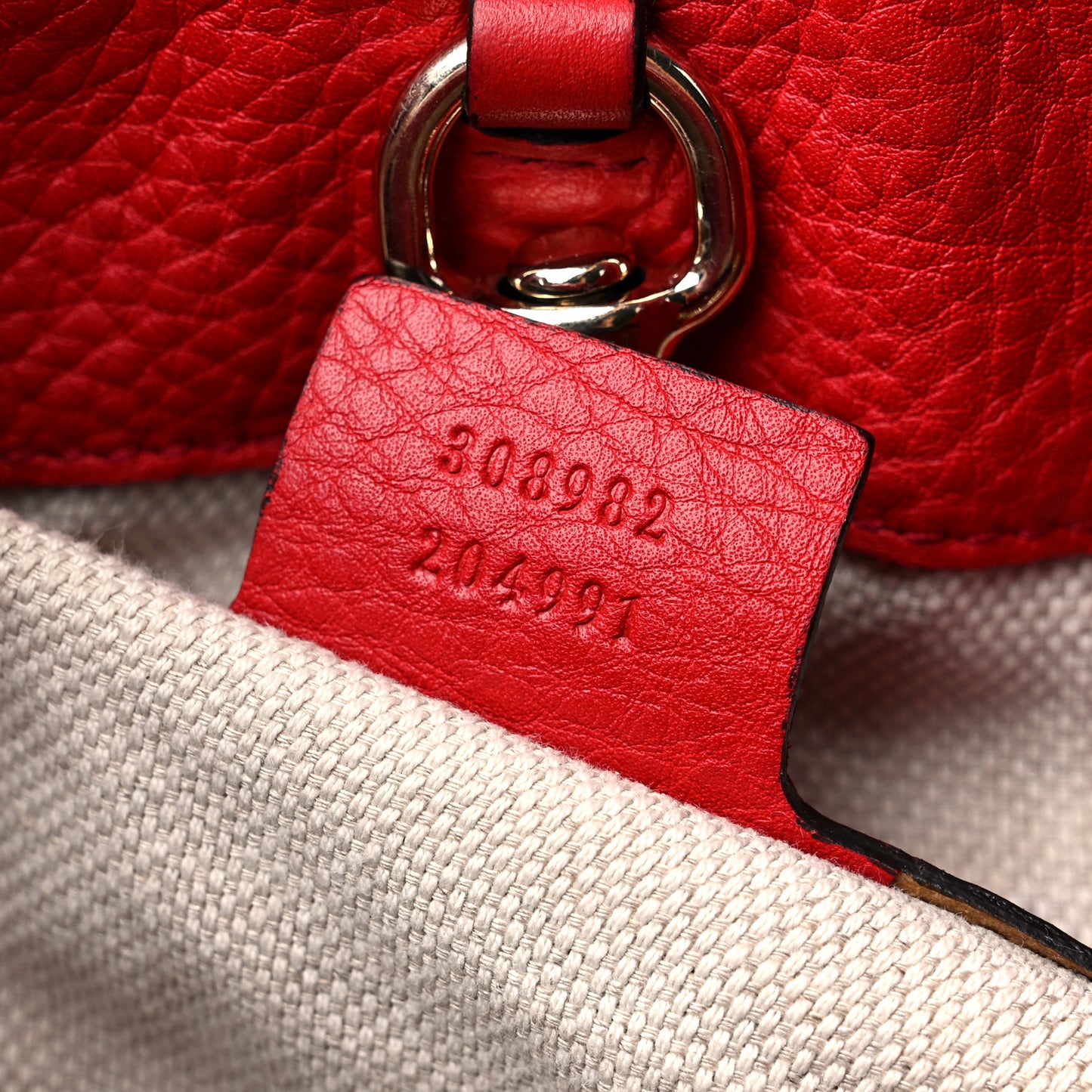 Pebbled Calfskin Medium Soho Chain Shoulder Bag Tabasco Red