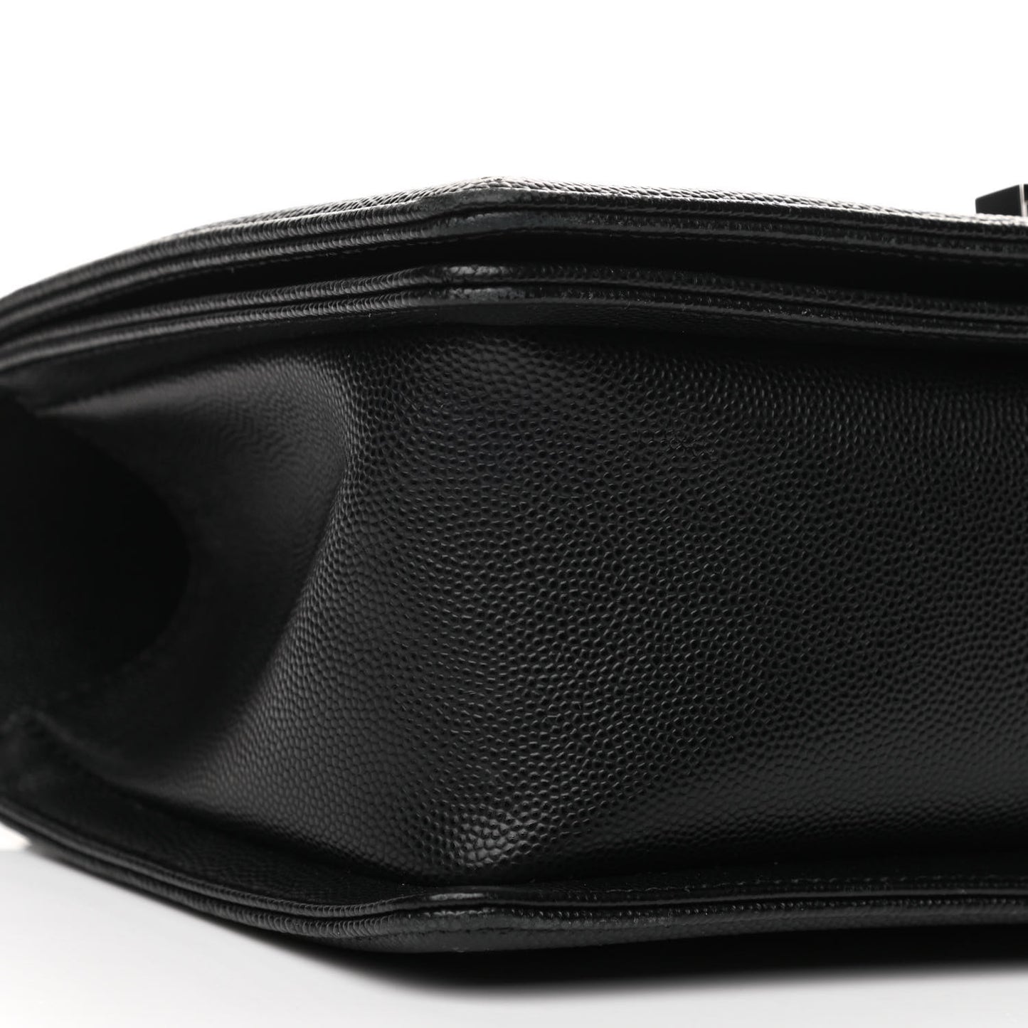 Caviar Chevron Quilted Medium Boy Flap Black