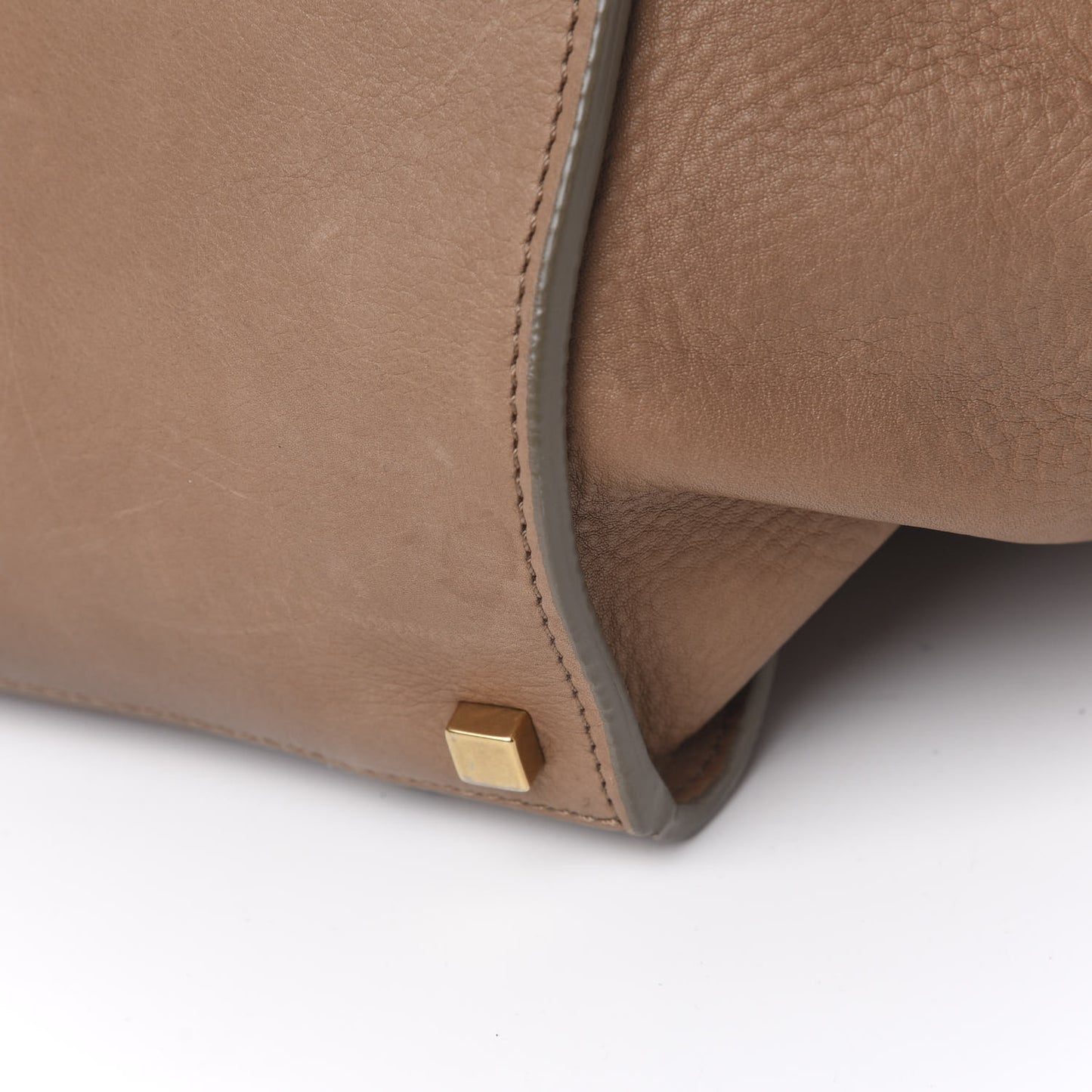 Supple Calfskin Medium Phantom Luggage Taupe