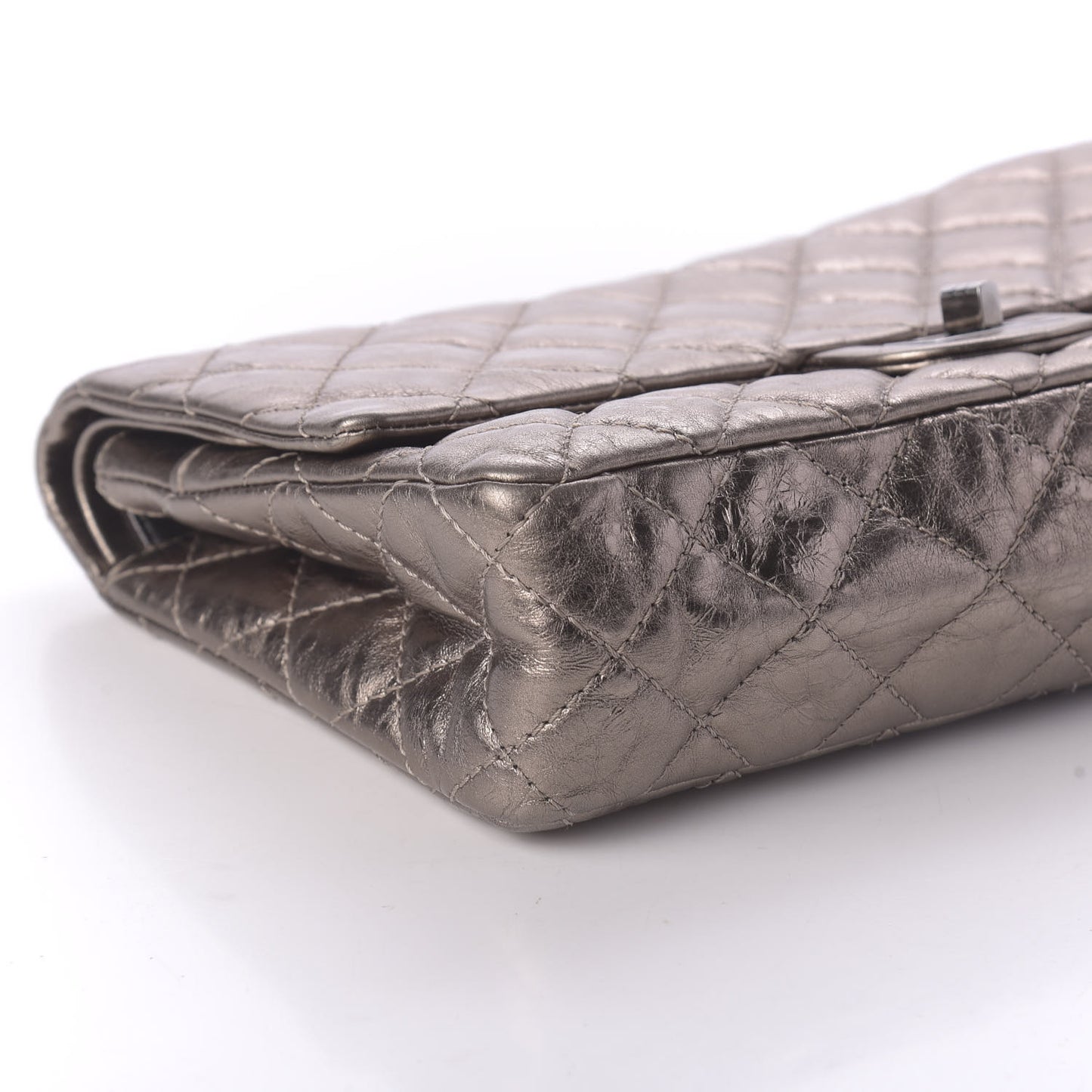 Metallic Aged Calfskin Quilted 2.55 Reissue 226 Flap Dark Silver