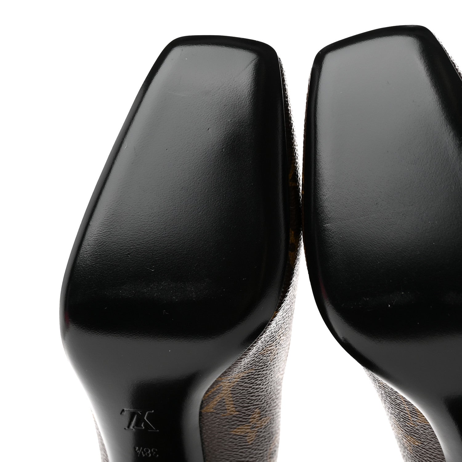 Louis Vuitton Monogram Madeleine Pumps 38.5 8 of 9