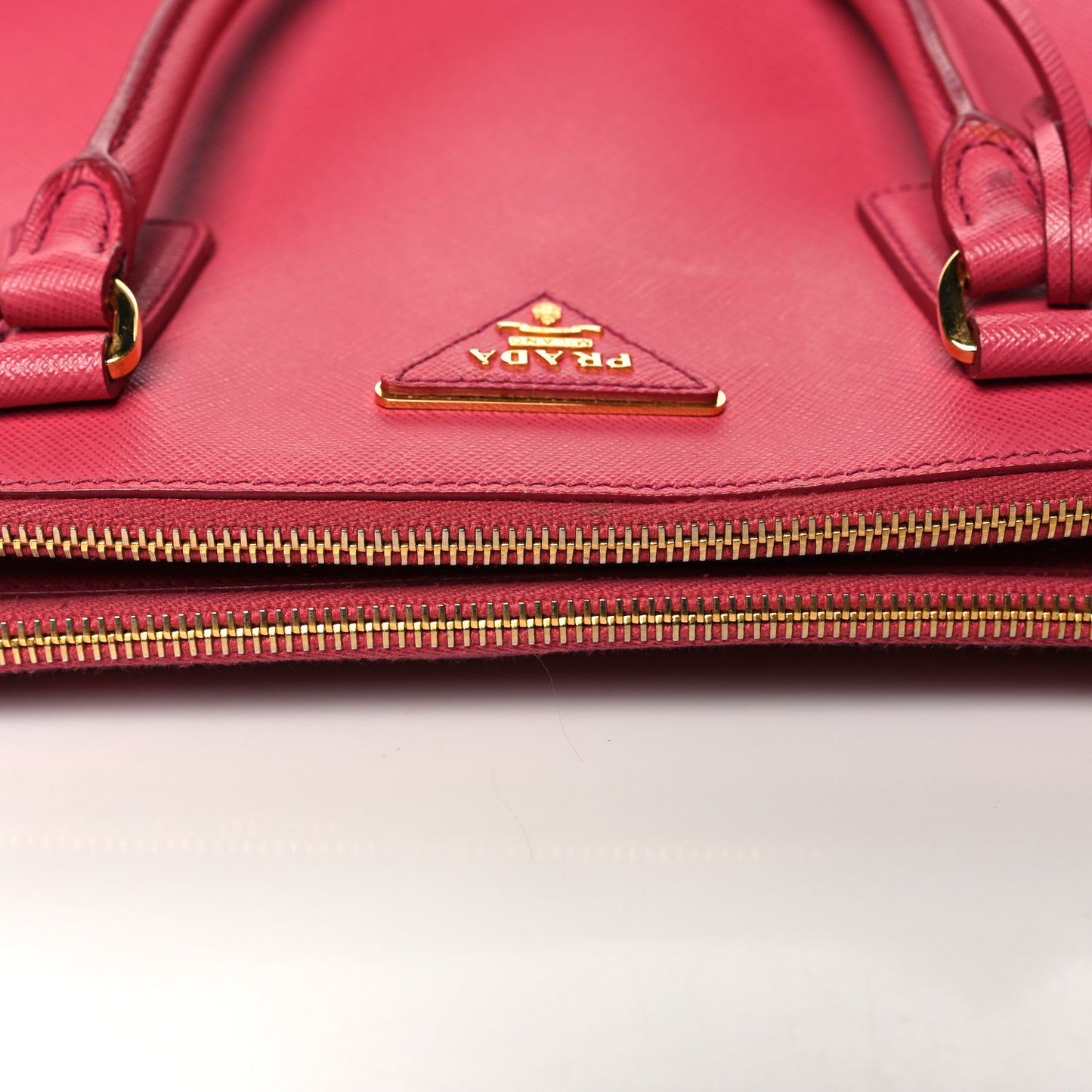 Saffiano Large Galleria Double Zip Tote Peonia