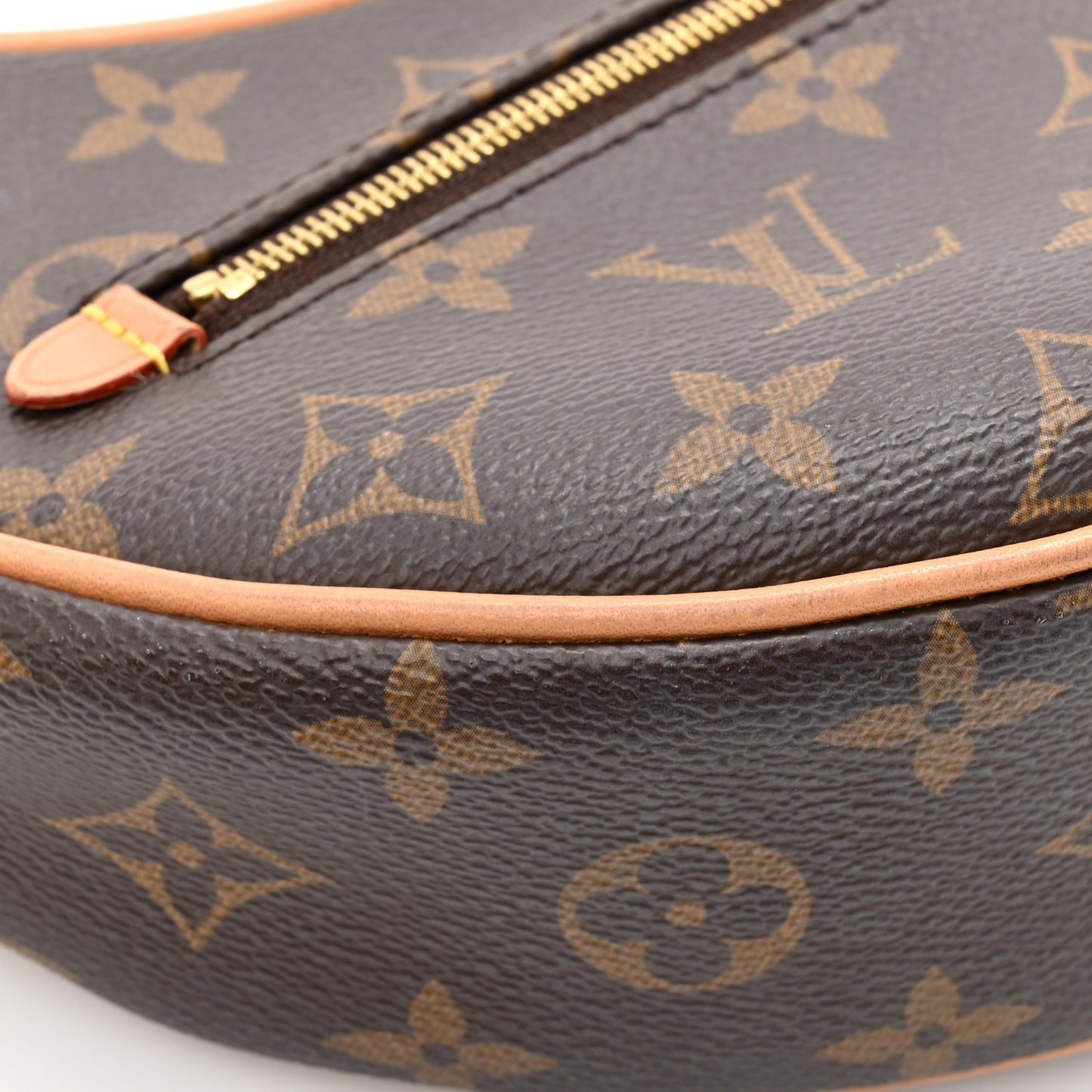 Monogram Loop