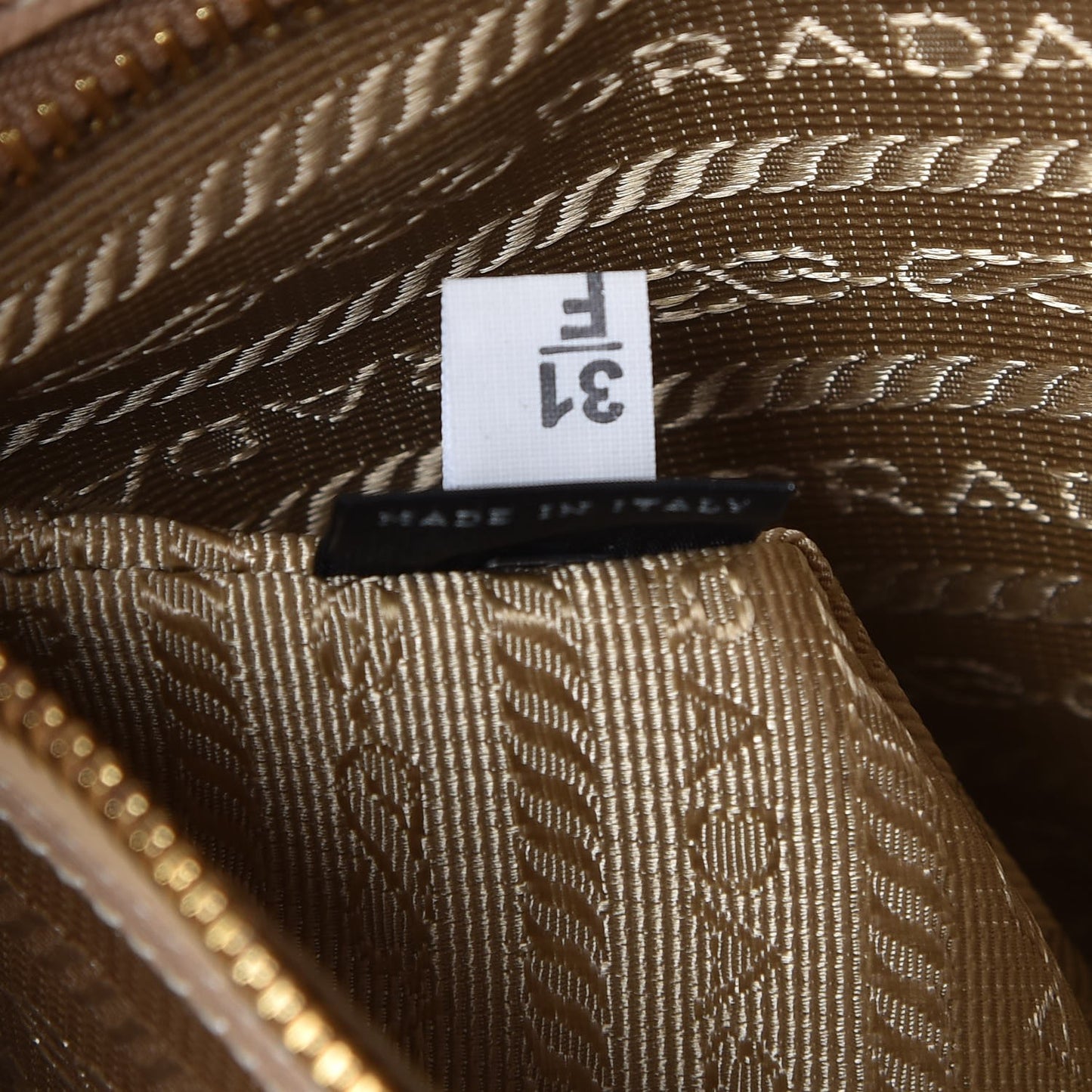Saffiano Large Galleria Double Zip Tote Sabbia