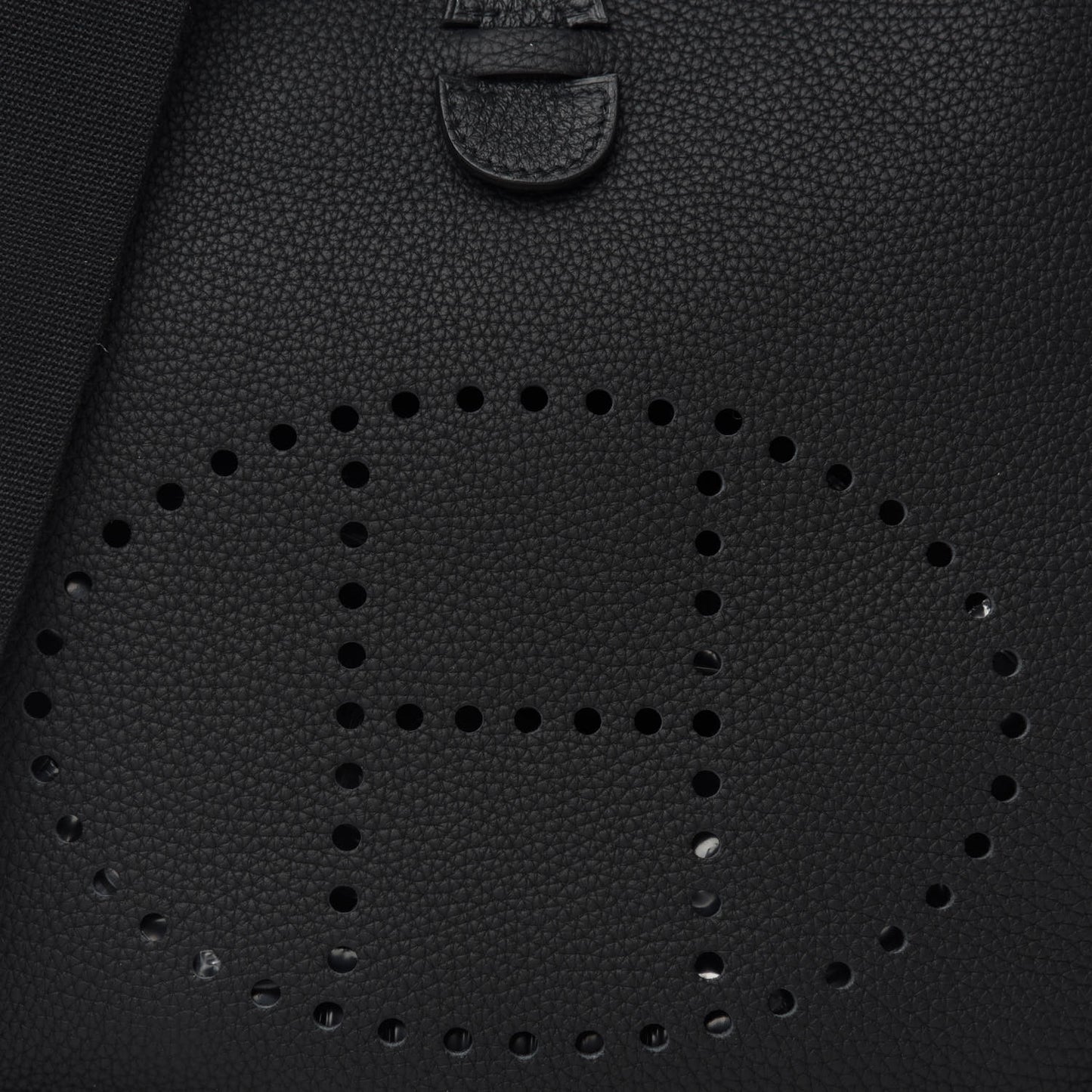 Taurillon Clemence Evelyne III PM Black