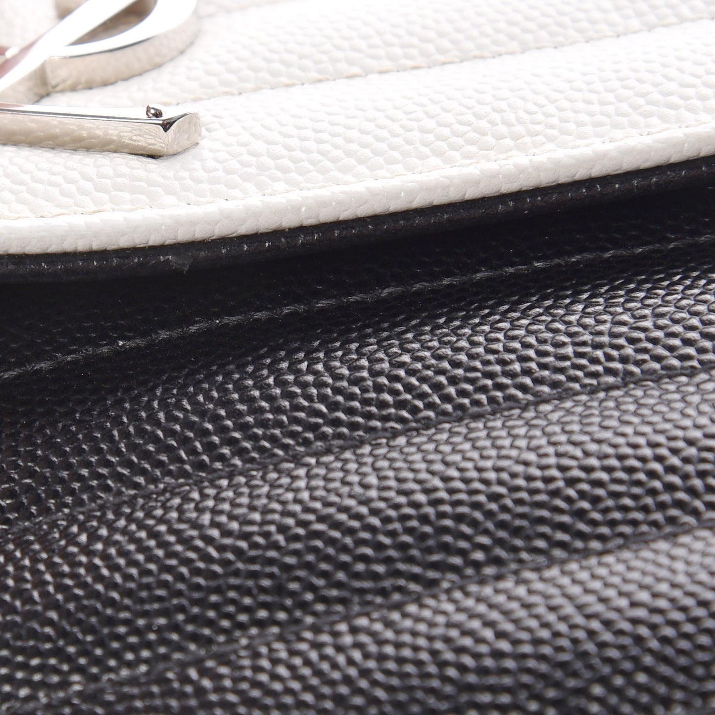 Grain De Poudre Matelasse Chevron Bi-Color Monogram Chain Wallet White Black
