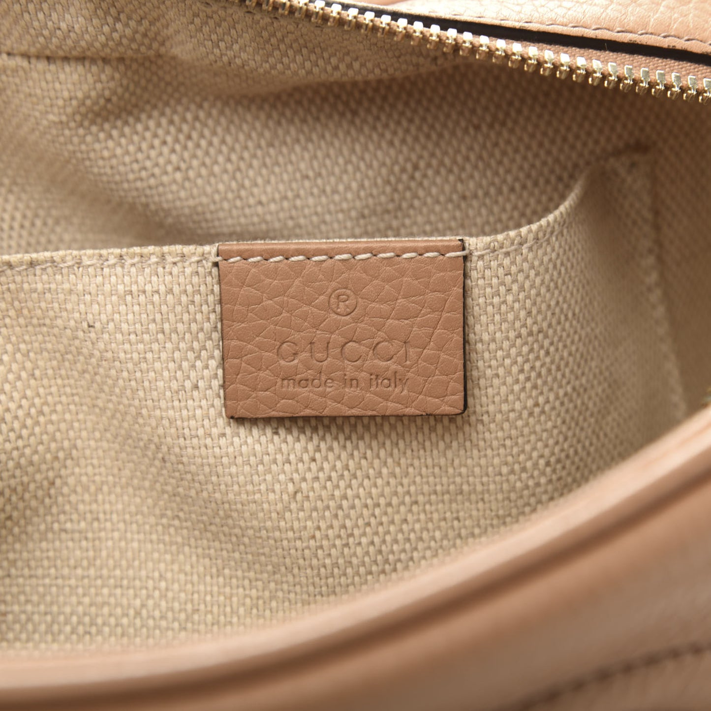 Pebbled Calfskin Small Soho Disco Bag Camelia