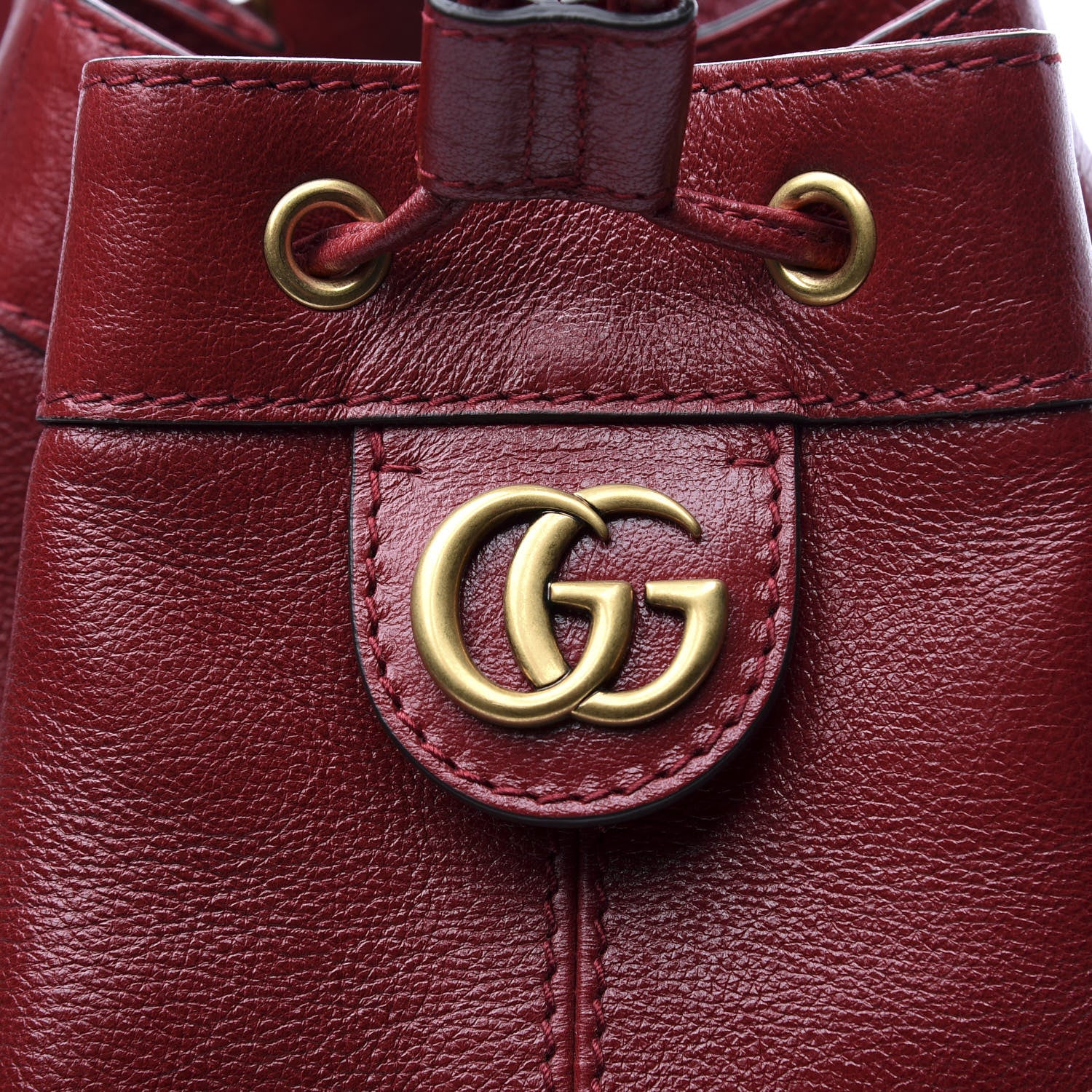 Gucci Piuma Lux Energy Medium Re(Belle) Convertible Bucket Bag Hibiscus Red 11 of 11