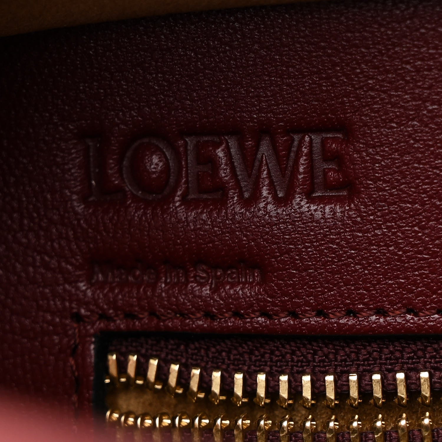 Loewe Calfskin Perforated Amazona 28 Berry 6 of 9