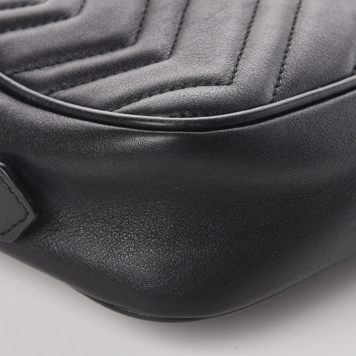 Calfskin Matelasse Mini GG Marmont Chain Shoulder Bag Black