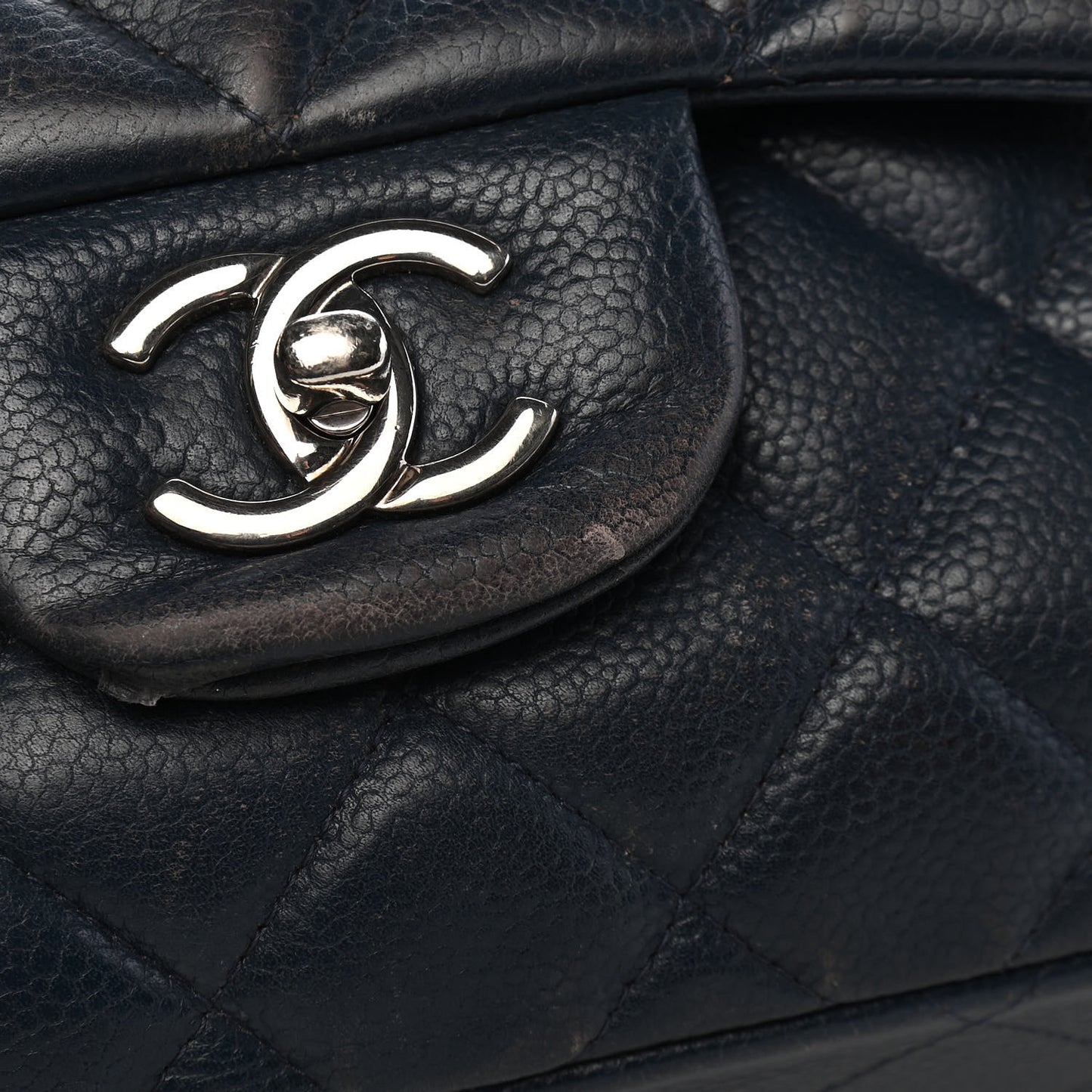 Caviar Quilted Jumbo Double Flap Navy