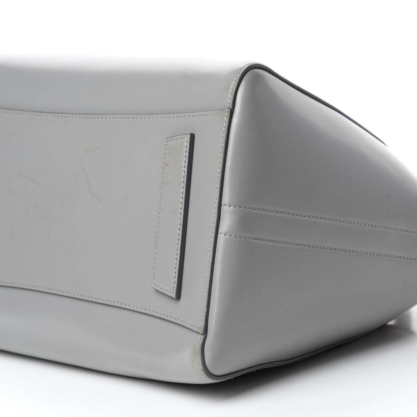 Shiny Lord Calfskin Medium Antigona Pearl Grey