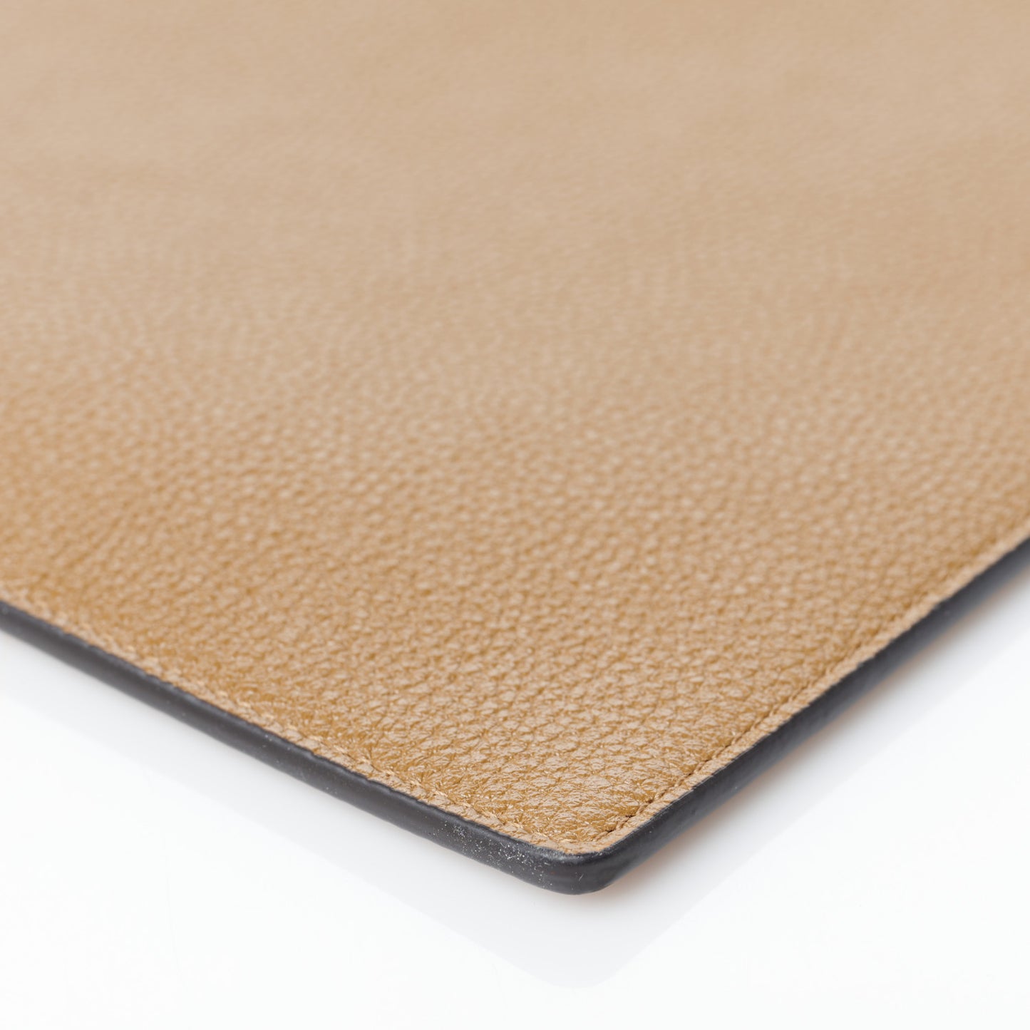 Grainy Calfskin Zumi Zip Pouch Friky Taupe