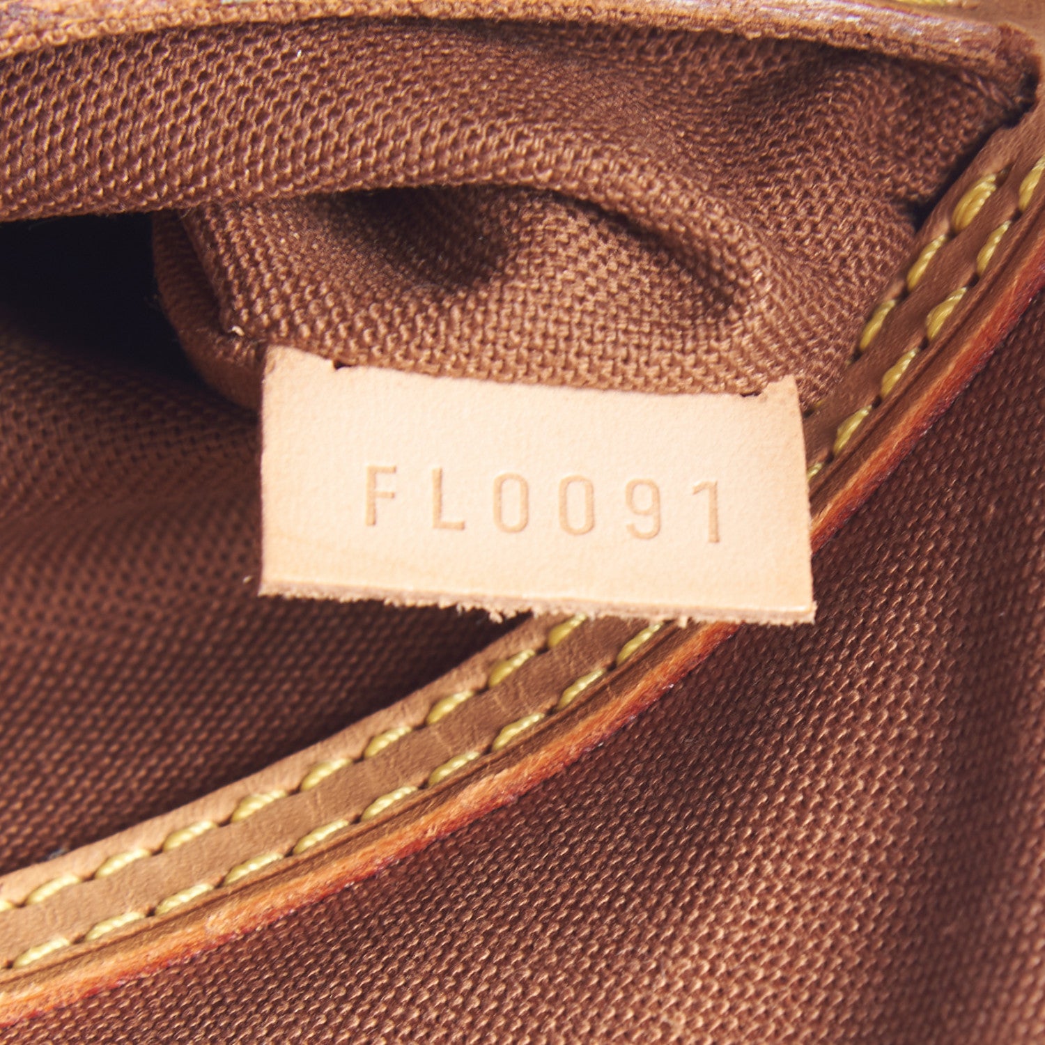 Louis Vuitton Monogram Alma PM 9 of 9