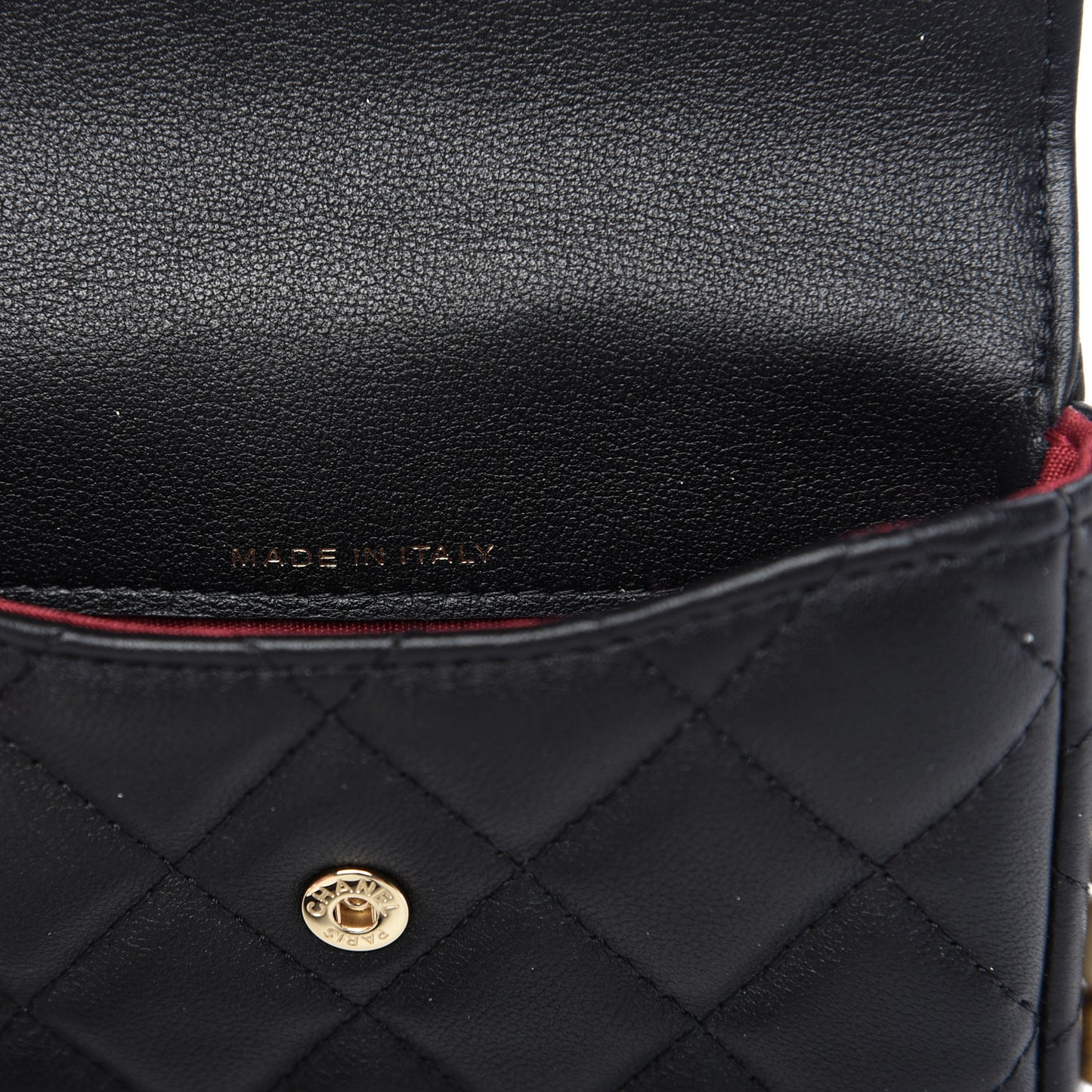 Calfskin Quilted About Pearls Card Holder Flap With Chain Black